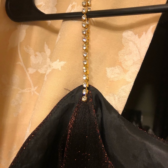 Pretty dress - Picture 3 of 4